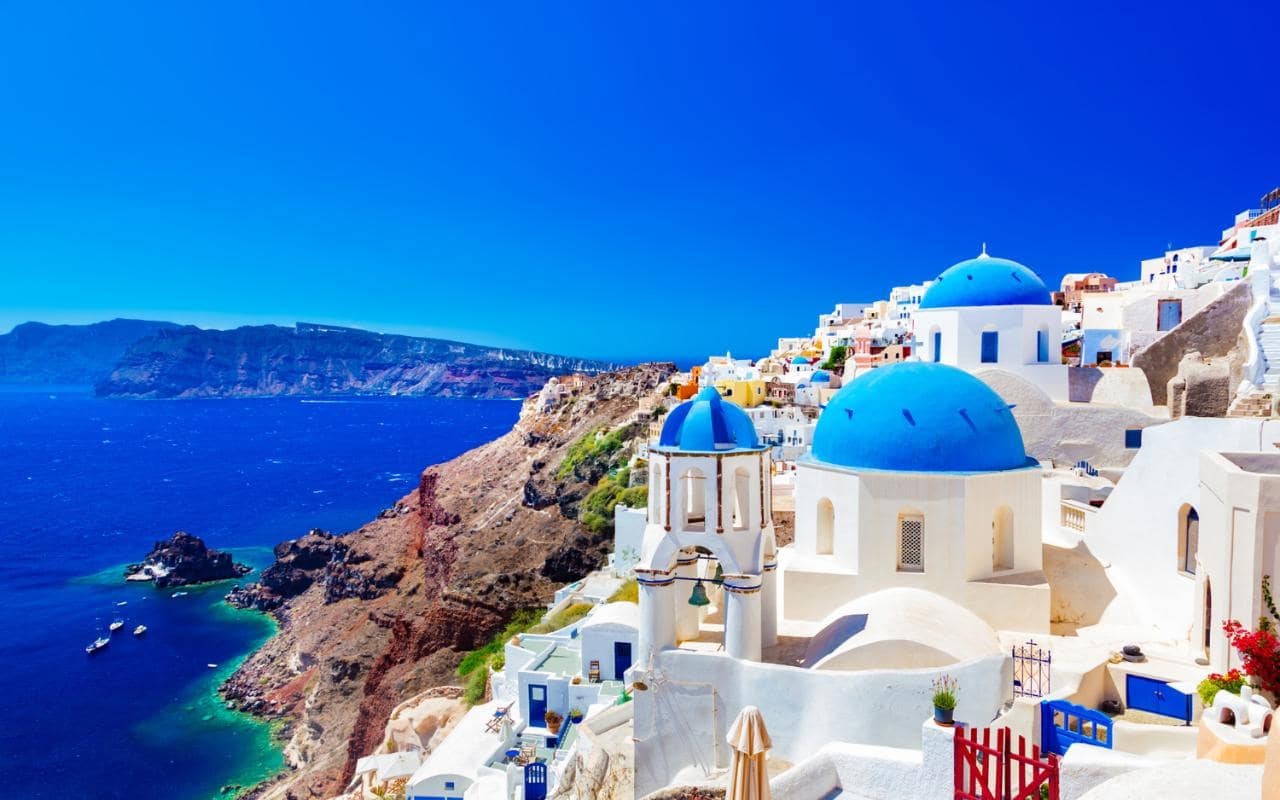 4 địa điểm du lịch Châu Âu nổi tiếng cho những tín đồ yêu màu pastel